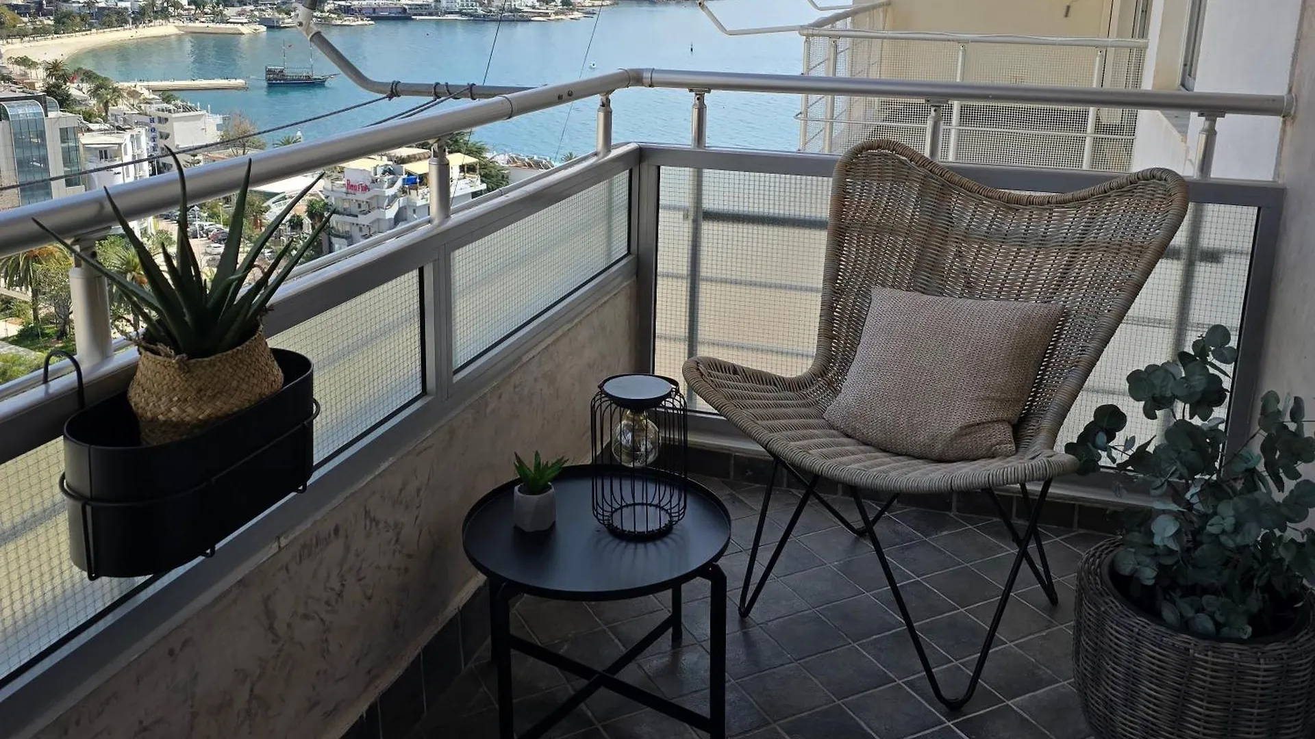 Saranda Centre Apt 0*, Sarandë